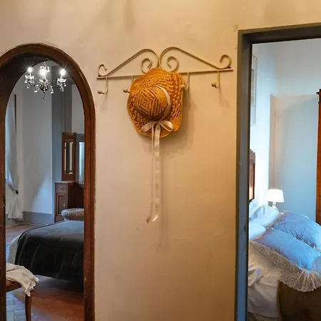 Alloggi In Storica *