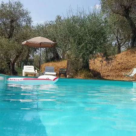 Alloggi In Storica Pescia